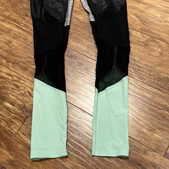 Victoria’s Secret Ultimate high waist bonded Pink leggings - Picture 4 of 12